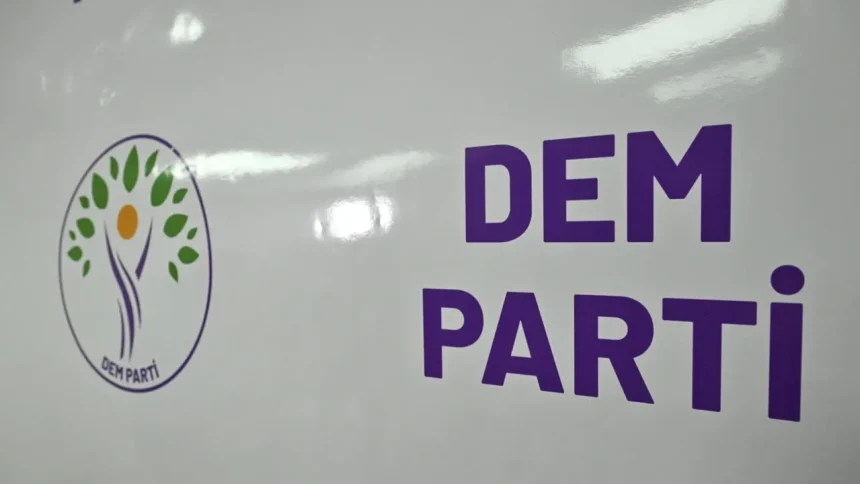 DEM Parti